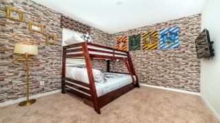 Disney Getaway: Pool, Spa, Games, Great Locale - 3