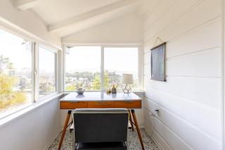Serene & beautiful bohemian hilltop retreat - Glendale - 3