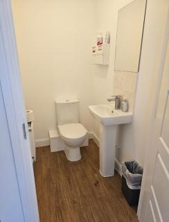 Luxury Kingsize Bedroom with Private Toilet- Central Dartford - Dartford - 5