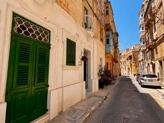 Gardjola Apartment - Authentic Stay By the Marina, Ideal for Couples - Senglea - 8
