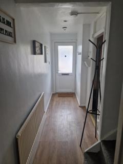 E13 x DM4 weekly monthly deals - London - 1