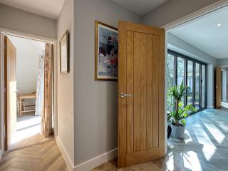 Historic Hampshire Cottage, Private Putting Green - Eversley - 2