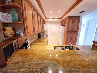 Island House F232 - 2