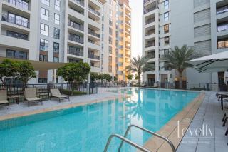 Spacious Modern 2BR with Partial Burj Khalifa View - 3