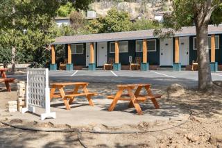 The Congress Sequoia Motel RM6 - Three Rivers - 6