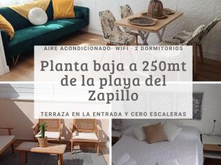 Apartamento de 2 dormitorios con 40mt de terraza y a 250mt de la playa del Zapillo - Almería - 0