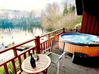 Holly Lodge 12 Hot Tub - York - 7