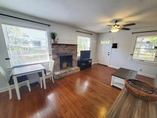 Downtown Getaway - 4