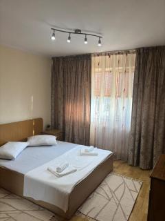 Ap 3 camere decomandate in apropiere de plaja Perla, Constanta - Colentina - 9