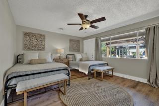 Weitz Getaway with Private Pool Two Hot Tubs - Fredericksburg - 2
