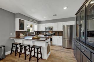Weitz Getaway with Private Pool Two Hot Tubs - Fredericksburg - 1