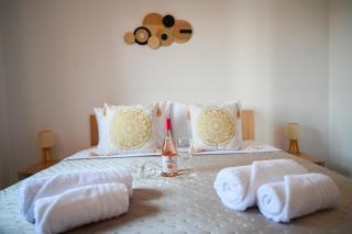 Bohemian Afitos Apartment - Afytos - 9