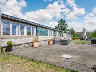 3 Bed in Bakewell 94110 - Cressbrook - 3