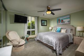 Oceanside Beach Condos - Oceanside - 4
