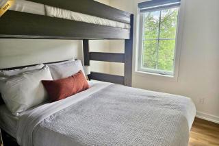 Golden Escape 2 Bdrm Mountain VIEWS - managed by Little Sister Getaways - Canmore - 7