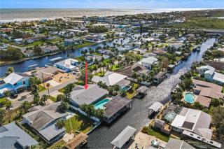 Canal Front Beach Home, Private Pool - 7