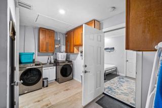 Canal Front Beach Home, Private Pool - 2