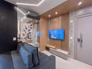 Apartamento Luxuoso no 8º andar - Campo Grande - 3