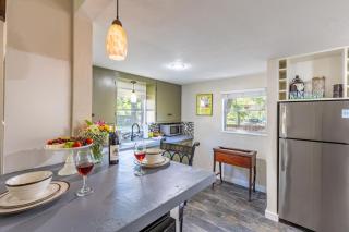 Tristian Suite Walk to Main Street - Fredericksburg - 7