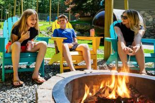 Sleeps 14 Pool Hot Tub Sauna Pickleball Arcade - Stroudsburg - 8