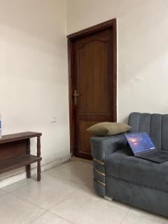 Abdo hotel room pyramids - Banī Ghālib - 1