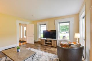 Renovated 1800s Brick Farmhouse in Granville - Granville - 4