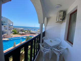 Top Complex Apartment on the Beach - 0