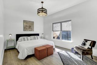 New! Luxurious Home with Wine Cellar & Firepit! - Fredericksburg - 3