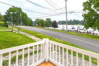 Walk to Town Oswego River Escape with Marina Views - - 9