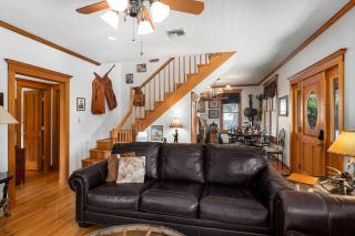 Texas Charm Texana - 15 min Walk to Main - Fredericksburg - 2