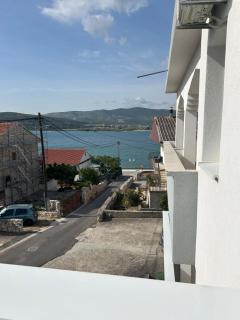 Adriatic Breeze Family Stay - Trogir - 2