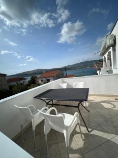 Adriatic Breeze Family Stay - Trogir - 8