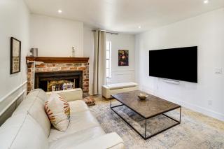 Walk to Beach and Eats Modern Indialantic Apt - Indialantic - 9