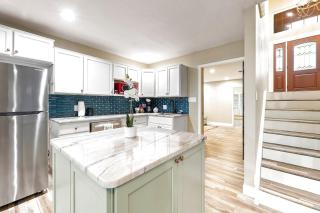 Luxury on Lake LBJ with Hot Tub Firepit & Boat Slip - Horseshoe Bay - 9