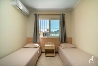 Apartamento com 02 dormitórios aqui é só trazer as malas e aproveitar as férias - Bombinhas - 3