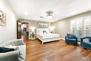 Luxury on Lake LBJ with Hot Tub Firepit & Boat Slip - Horseshoe Bay - 1