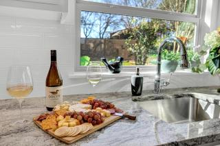 The Homestead Carriage House - Fredericksburg - 3