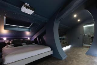 CEVA Suite Moonlight-Jacuzzi & Cinéma Centre ville - 3