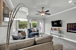 Stunning Luxury Home on Lake LBJ! - Horseshoe Bay - 4