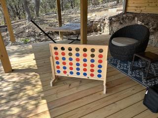 Texas Charm Cottage - 1 Block from the Lake & Hill Country Views - Canyon Lake - 7