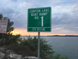 Texas Charm Cottage - 1 Block from the Lake & Hill Country Views - Canyon Lake - 4