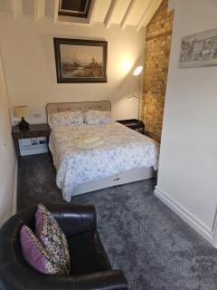 The Snug - Bedford - 2