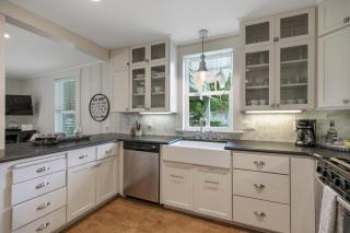 Clover Haus 2 Blks to Main St with Pool and Spa! - Fredericksburg - 3