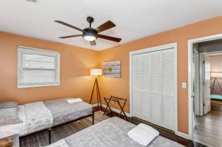 HotTub, King & PoolTable~East Wichita - 3