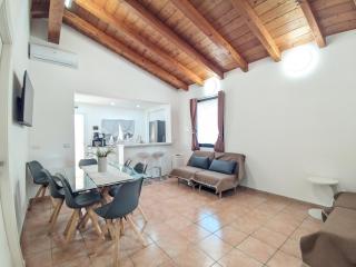 Castelnuovo Style - 2