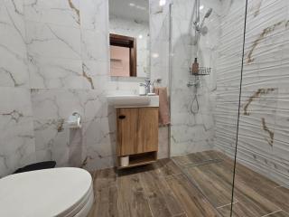 Serenity Suites No 3 - 4