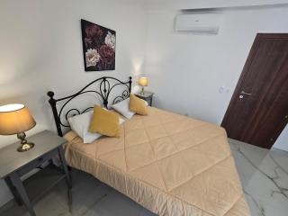 Serenity Suites No 3 - St Paul's Bay - 2