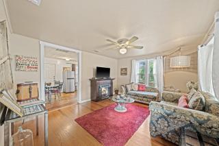 Ava and Weston Combo House - Fredericksburg - 3