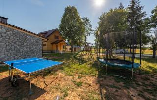 Awesome Home In Licko Cerje With Wifi - 3