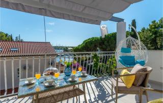 Beautiful Apartment In Milna - Milna - 1